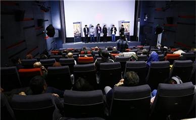 ساخت اثر غیرخطی در ایران کار بسیار دشواری است / نمایش دوار در هالیوود